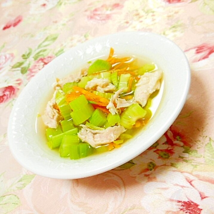 ウェイパーde❤人参と鶏ささみとセロリのスープ❤